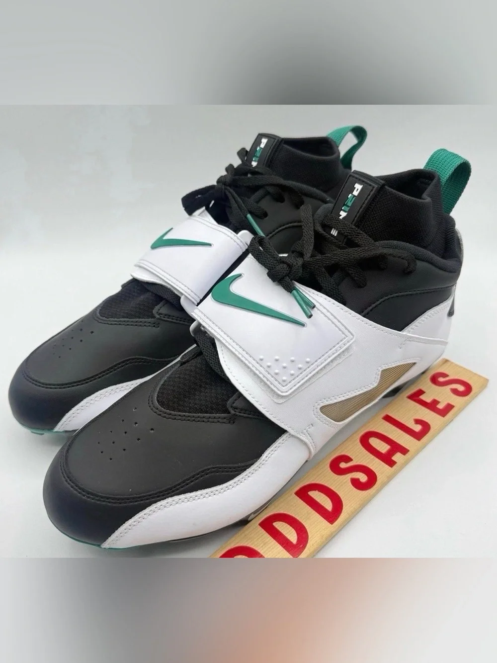 Nike Diamond Turf 93 TD Football Cleats 'Emerald' Eagles HF5298-102 Men’s Sz 8.5